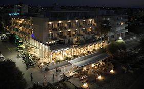 Golden Star City Resort